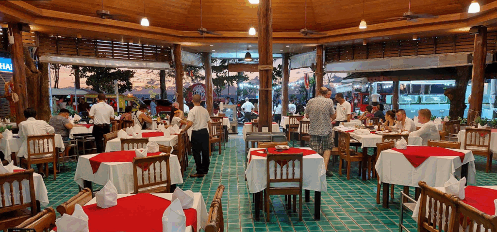 パトンシーフード店内