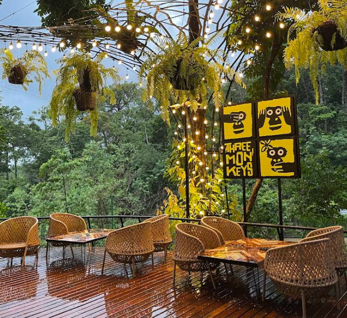 Three Monkeys Restaurant