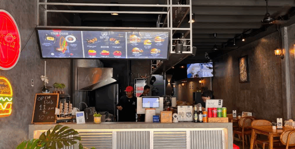 Madcow Burger Phuket Old Town