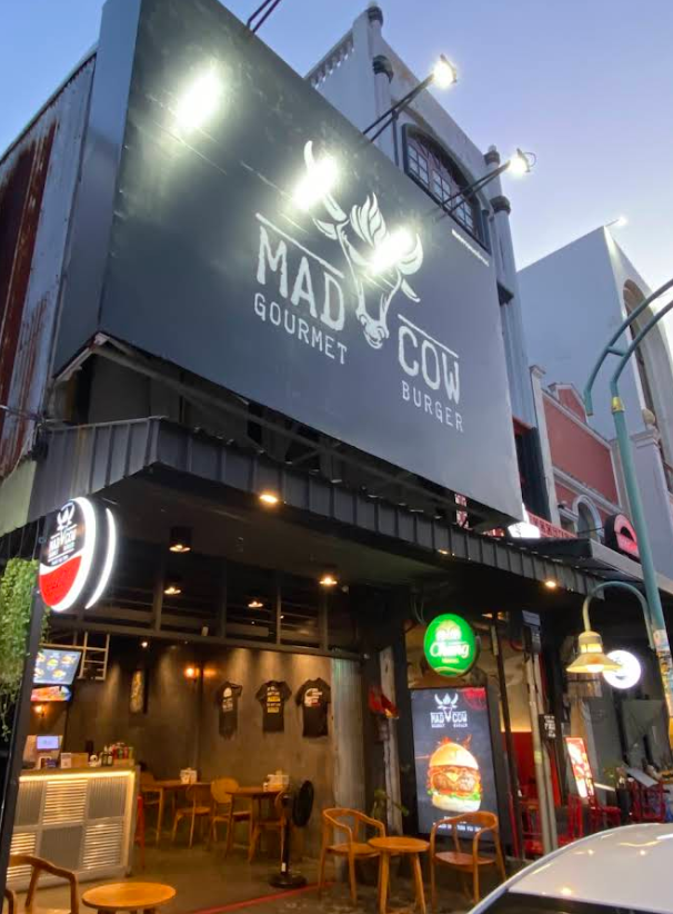 Madcow Burger Phuket Old Town