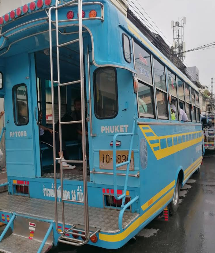 プーケットタウンからビーチへのアクセス|ソンテウ利用方法
