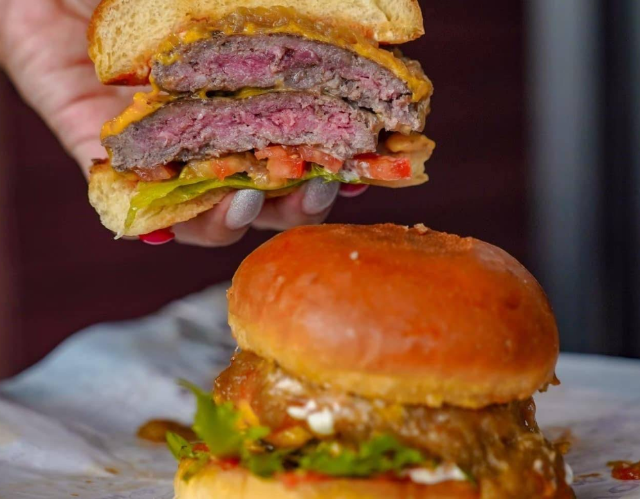 「Burger Queen By Chef Tang」ハンバーガー