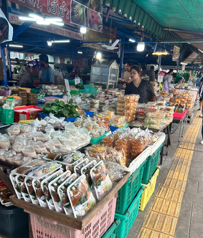 【プーケットタウン】Cham-Cha Local Market