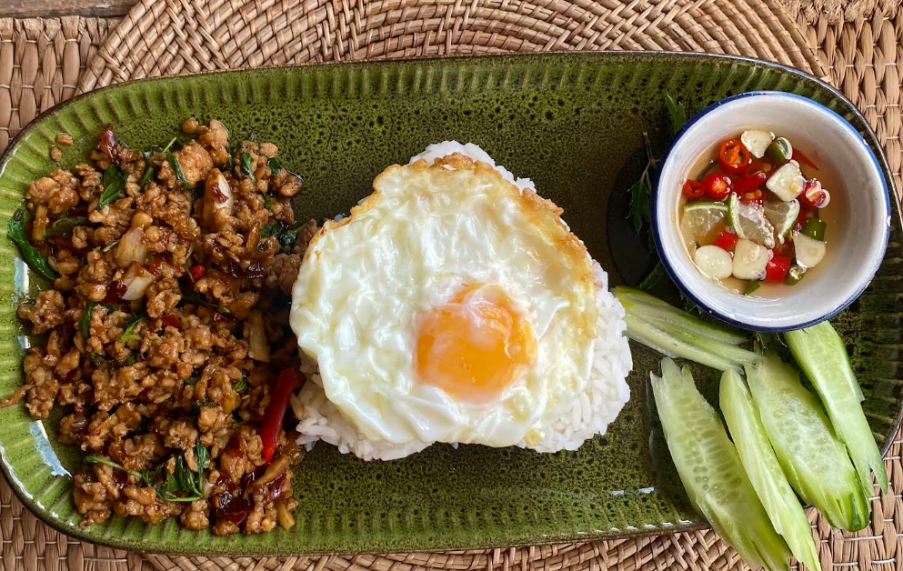 プーケット旧市街（Old Town）にある Dibuk Restaurant（ดีบุก レストラン）