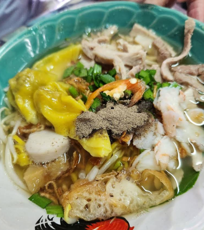 プーケット旧市街の名物ヌードル「Ko Yoon Phuket Noodle」