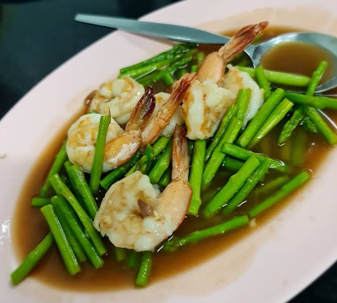 プーケットタウンの人気レストラン「Chuan Chim（ชวนชิม）」