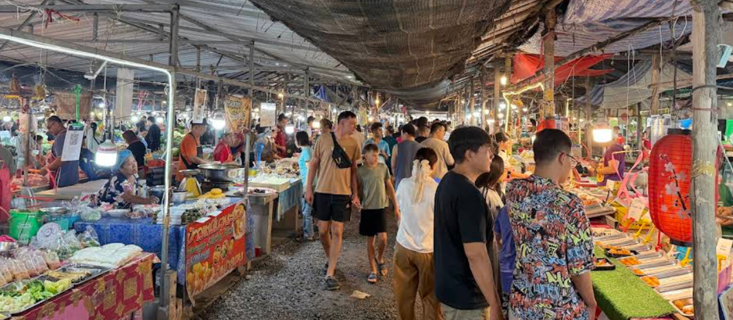 Thepnimit Temple Market