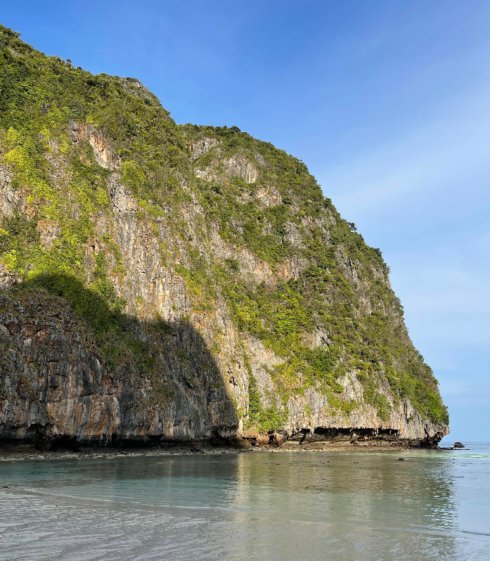 朝静かなピピ島・マヤベイ