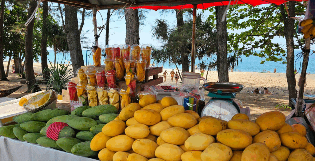 ナイトンビーチの果物販売所