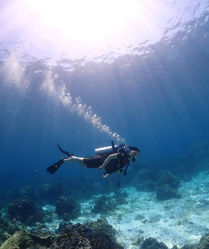 プーケットチャーター船では浅瀬体験ダイビングも可能です