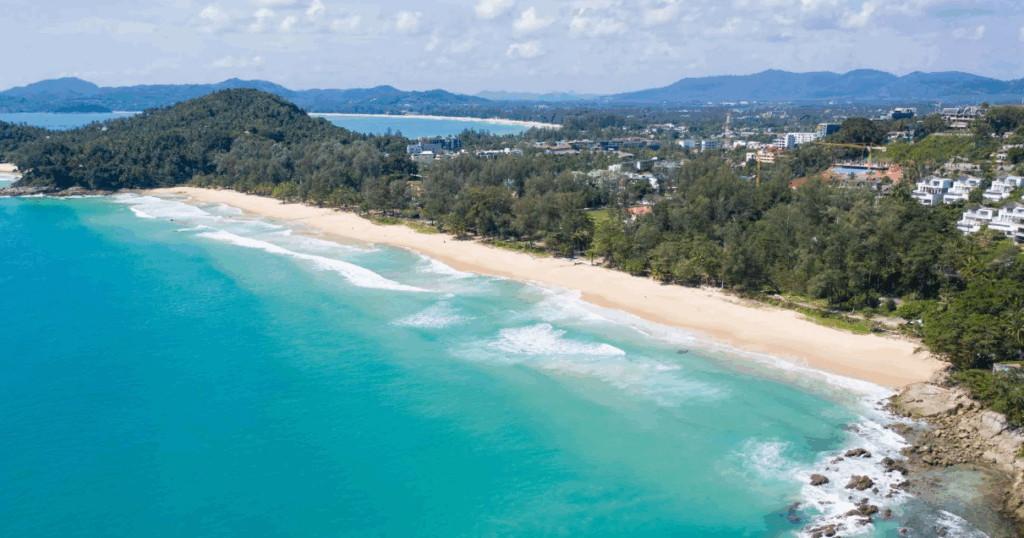 スリンビーチ（Surin Beach）