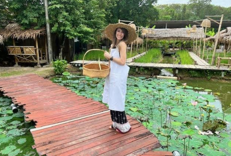 タイ・クッキング・ウィズ・ジュディではお客様ご自身で収穫します