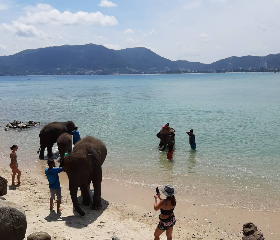 トリトランビーチ、宗さんと一緒に海へ入り遊び&撮影します