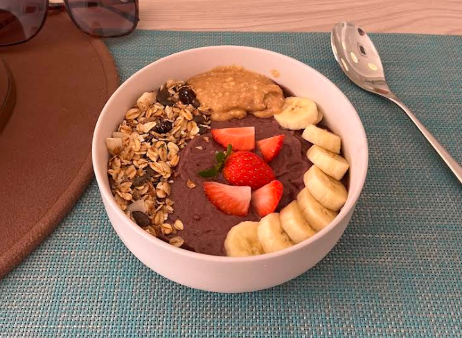 Beach Bites Patongは、「健康的でフォトジェニックな朝食・ブランチ」に最適・アサイーボールが人気です