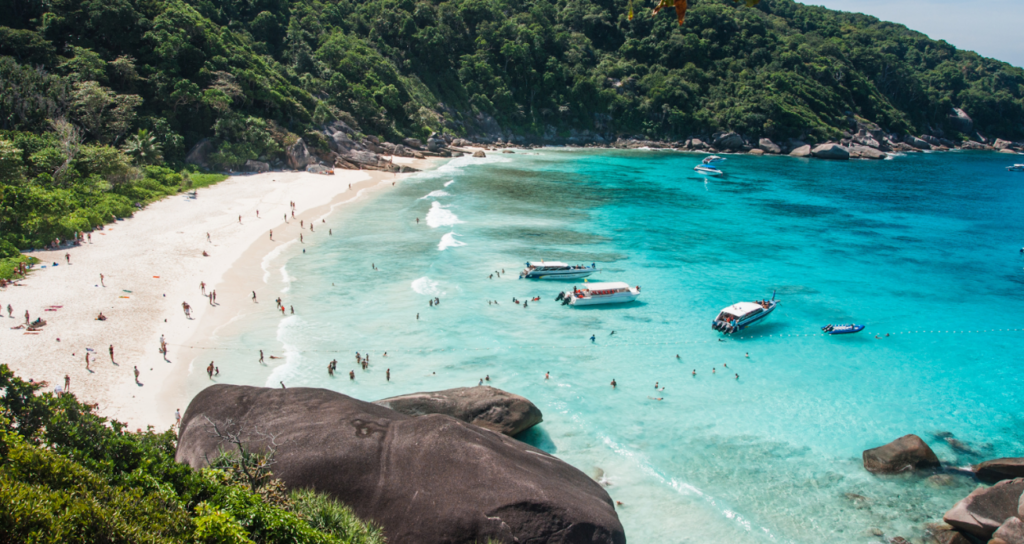 セイルロックからの眺めや撮影を楽しめます