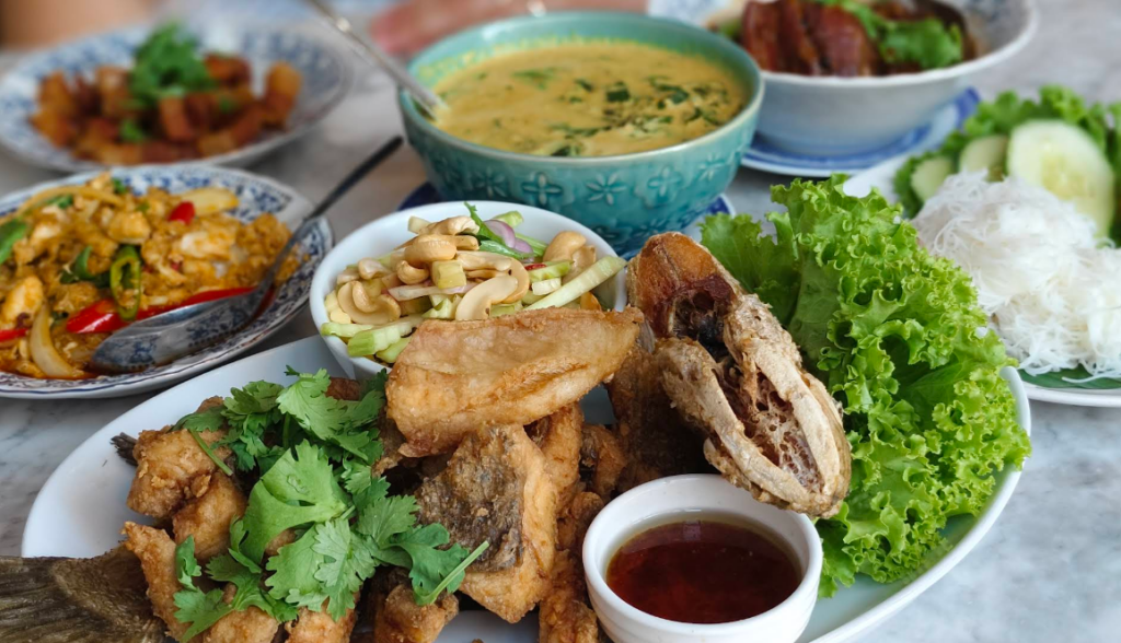 タイ南部料理(Southern Thai Cuisine)を中心したメニューです