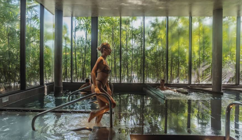 温泉やサウナもあります