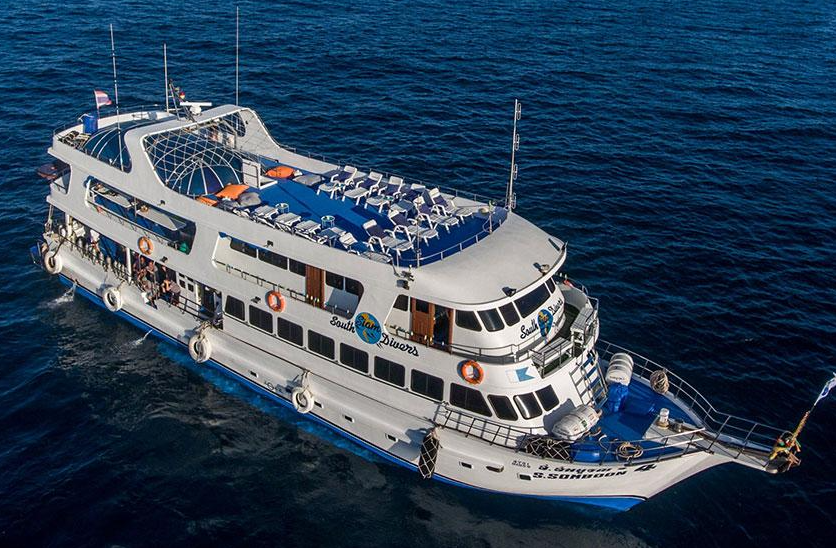 サウス・サイアム・ダイバーズ（South Siam Divers / SSD）4号の船写真