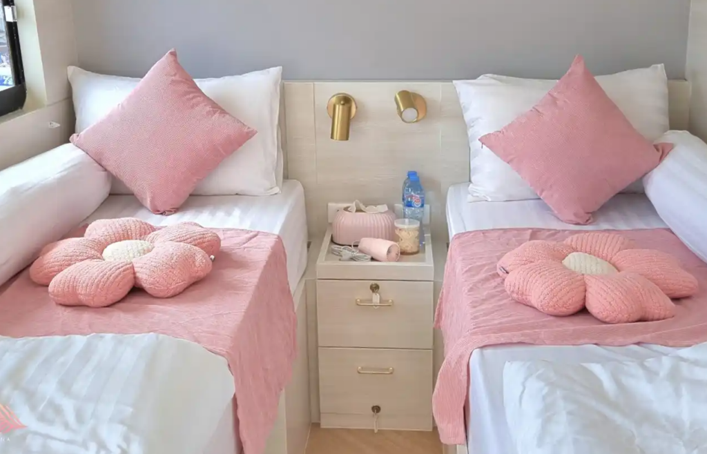 ツインベット(メインデッキ)写真