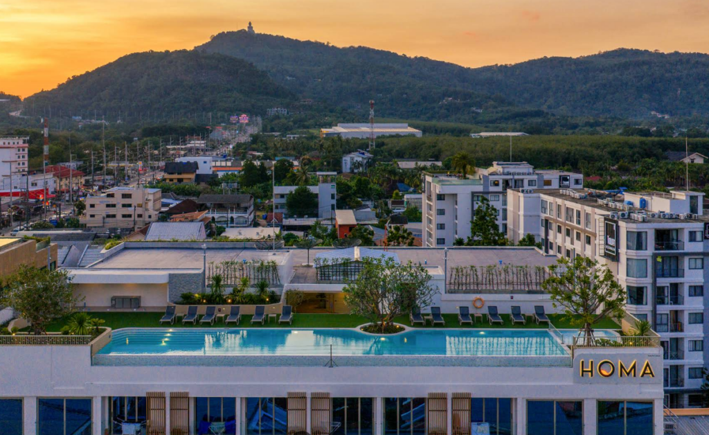 屋上プールから見える景色