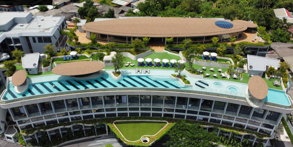 HOMA Phuket Town屋上プール