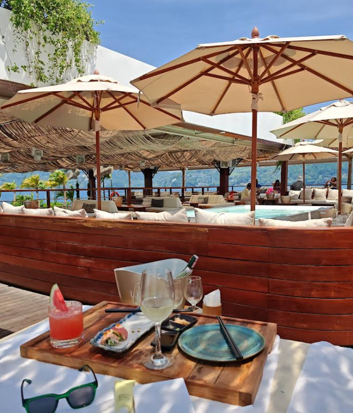 Yona Beach Club非日常のラグジュアリー空間