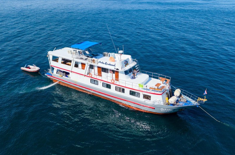 AMITA号 シミラン諸島ダイブクルーズ