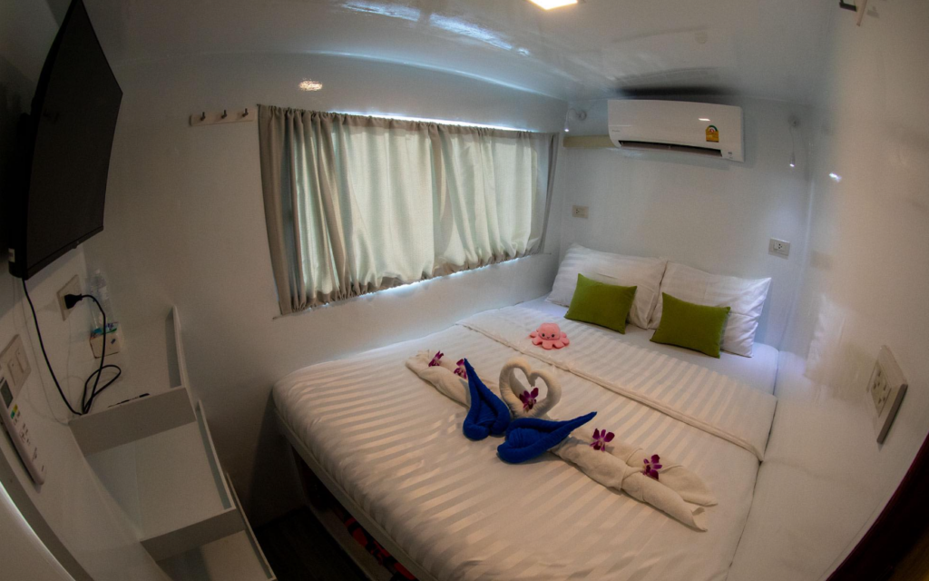 デラックスルーム