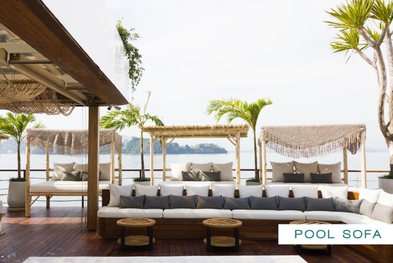 プールソファ