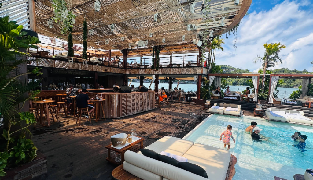 Yona Beach Clubは4歳以上から参加可能です