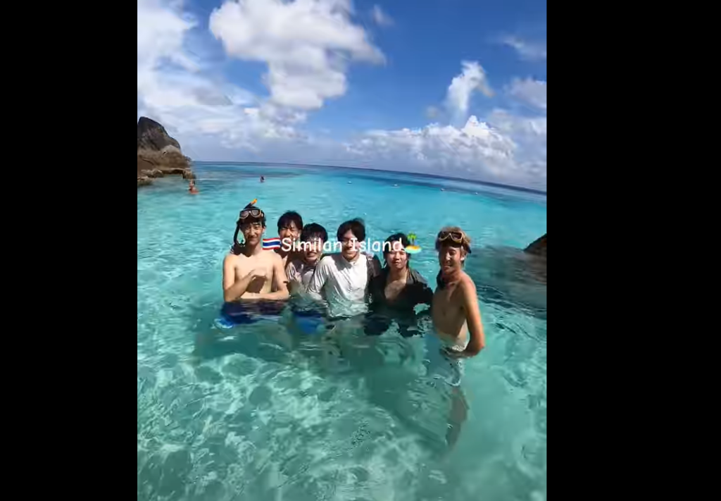 シミラン諸島№4にてメンバー全員で記念撮影