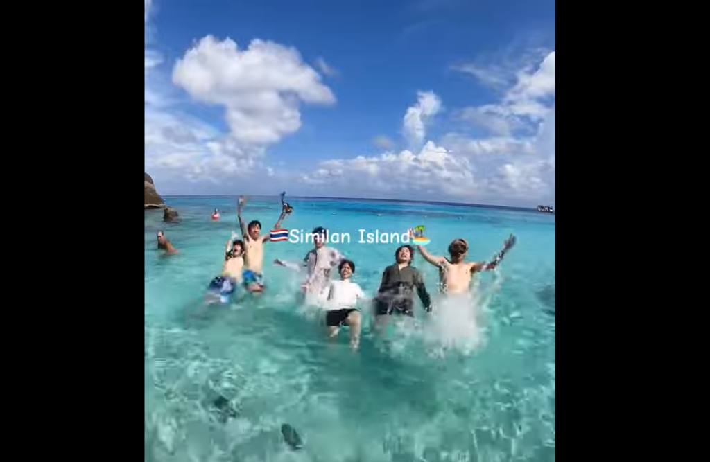 ツアー最後に立ち寄るシミラン諸島№4で遊ぶ