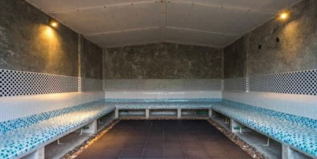 ハーブ入りスチームサウナ本格的なサウナが楽しめます