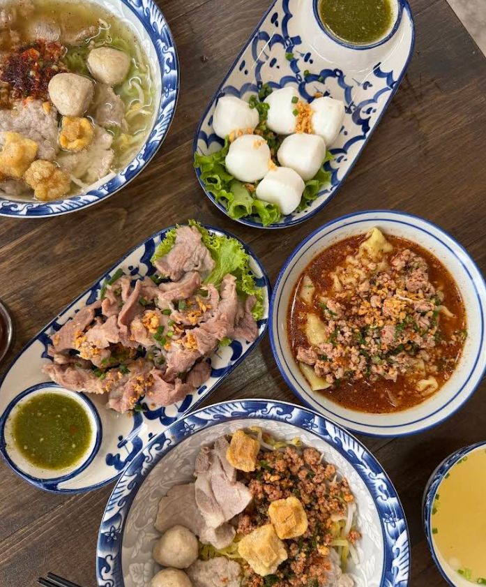 ก๋วยเตี๋ยวต้มยำ（トムヤムヌードル）