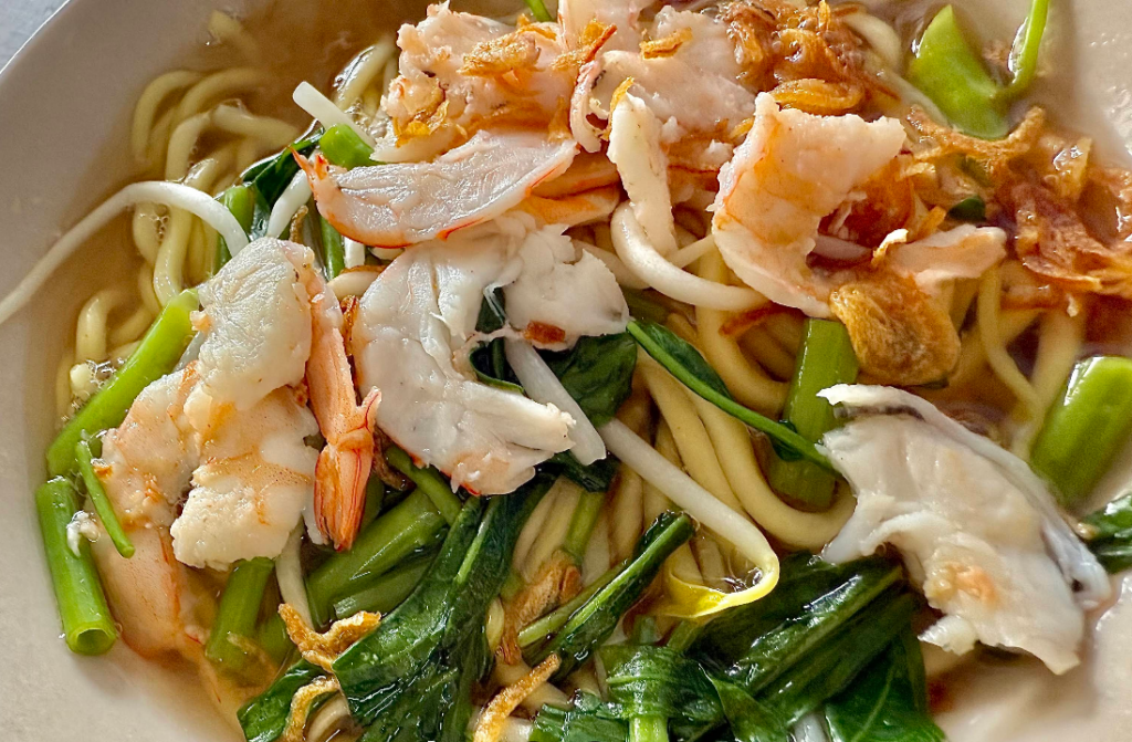 濃厚な海老だしの効いたスープが味わえます