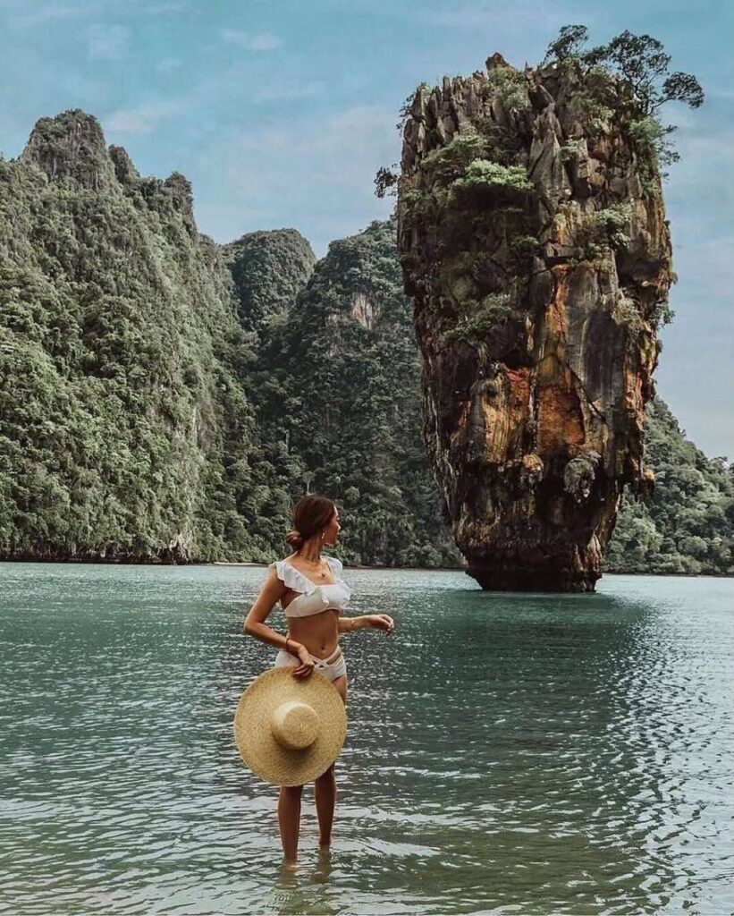 映画『黄金銃を持つ男』で有名になった撮影スポット