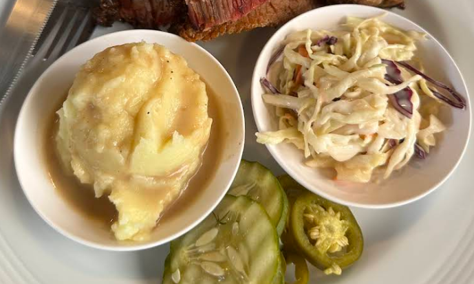 コールスロー・ピクルス・マッシュポテト